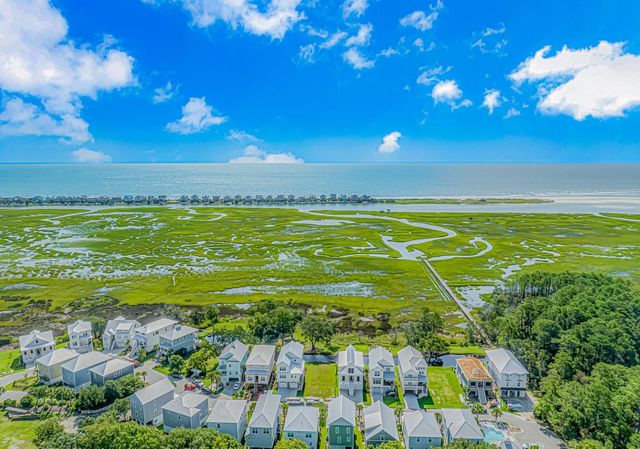 111 Enclave Pl., Pawleys Island, SC 29585