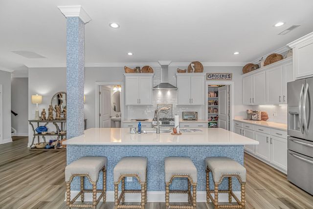 111 Enclave Pl., Pawleys Island, SC 29585