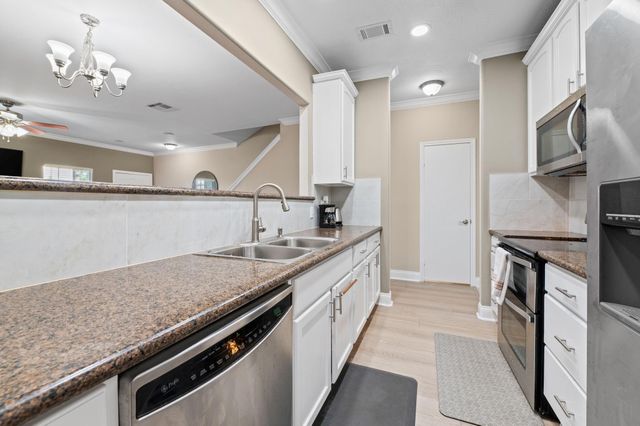 3114 Holly Hall Street 3114, Houston, TX 77054