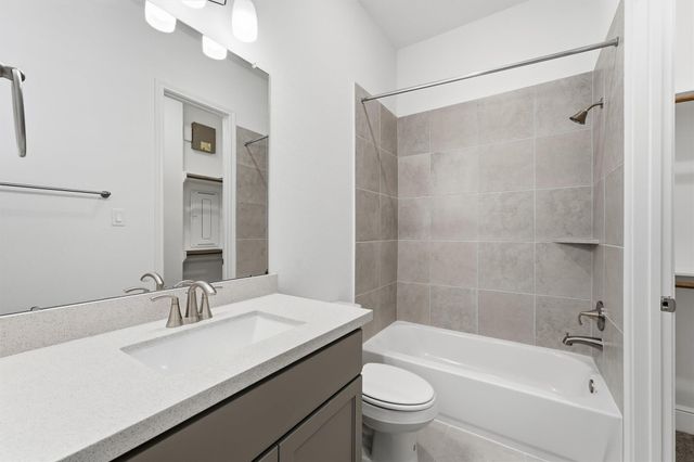 3504 Bridgewater Oaks Lane, Houston, TX 77055