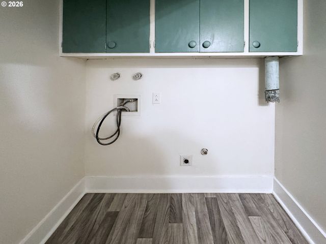 1180 E 37TH Ave, Eugene, OR 97405