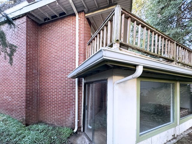 1180 E 37TH Ave, Eugene, OR 97405