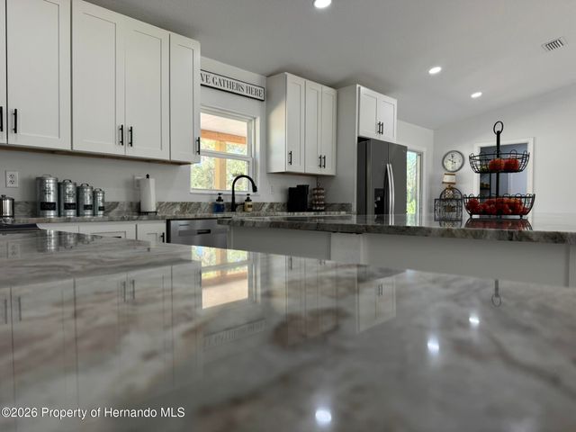 6649 W Linden Drive, Homosassa, FL 34446