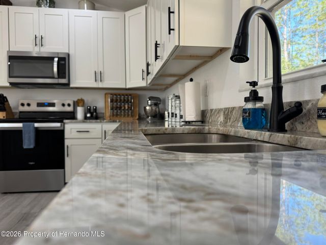 6649 W Linden Drive, Homosassa, FL 34446
