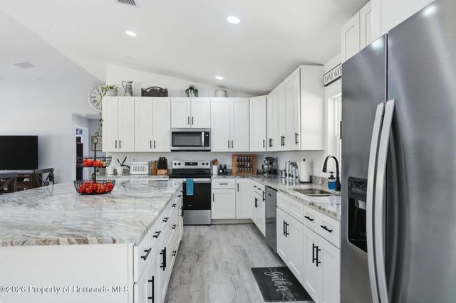 6649 W Linden Drive, Homosassa, FL 34446