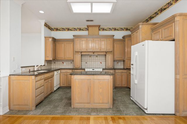 8709 S Monticello Circle, Granbury, TX 76049