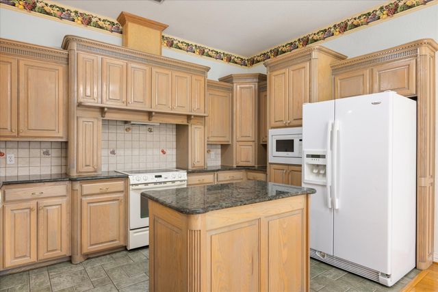 8709 S Monticello Circle, Granbury, TX 76049