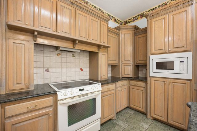 8709 S Monticello Circle, Granbury, TX 76049