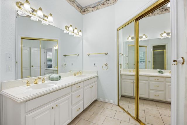 8709 S Monticello Circle, Granbury, TX 76049