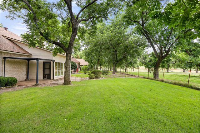 8709 S Monticello Circle, Granbury, TX 76049