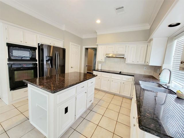 4831 Whitby Circle, Sugar Land, TX 77479