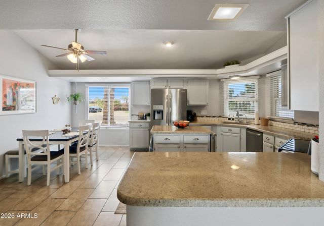 8045 W COLUMBINE Drive, Peoria, AZ 85381