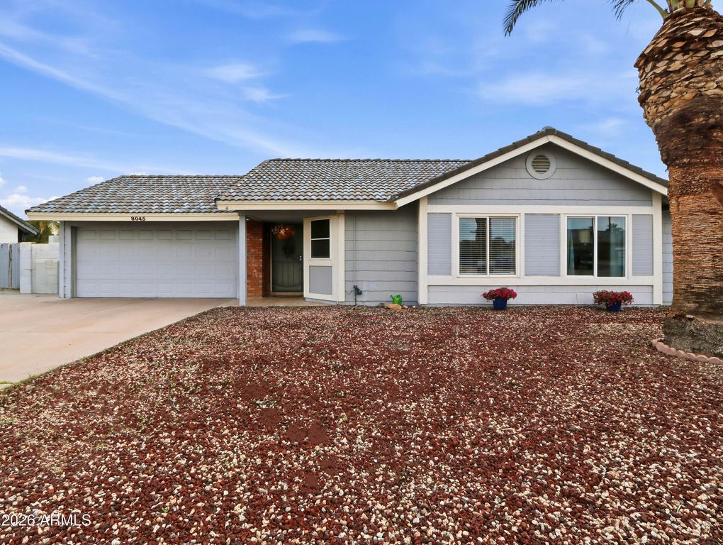 8045 W COLUMBINE Drive, Peoria, AZ 85381