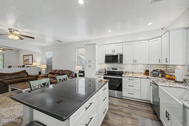 3007 W GOLDMINE MOUNTAIN Drive, San Tan Valley, AZ 85144