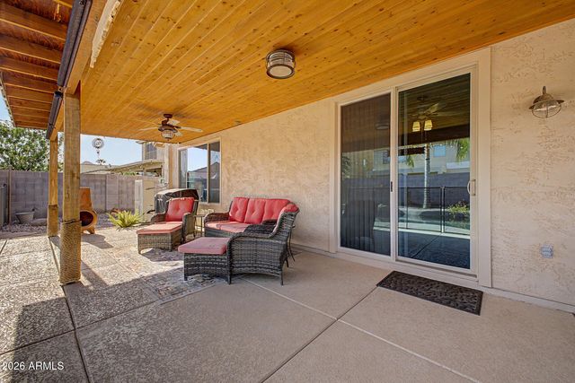 3007 W GOLDMINE MOUNTAIN Drive, San Tan Valley, AZ 85144