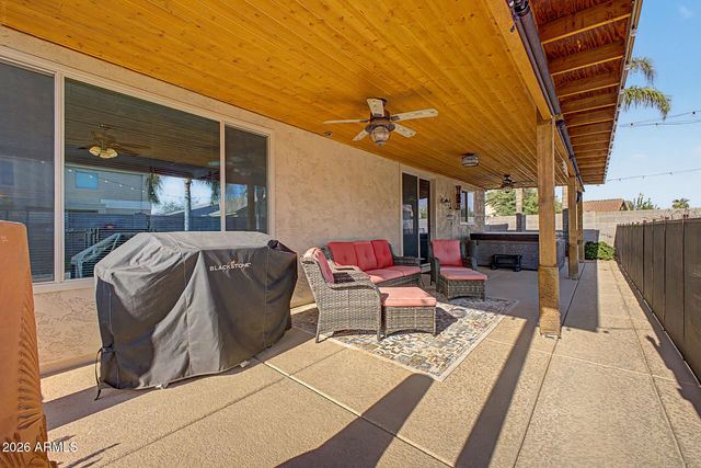 3007 W GOLDMINE MOUNTAIN Drive, San Tan Valley, AZ 85144