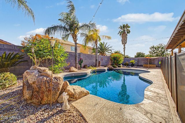 3007 W GOLDMINE MOUNTAIN Drive, San Tan Valley, AZ 85144