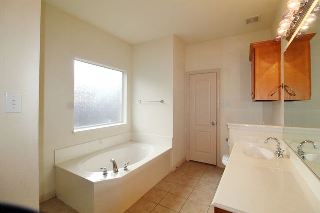 6218 Bentwood Drive, Midlothian, TX 76065