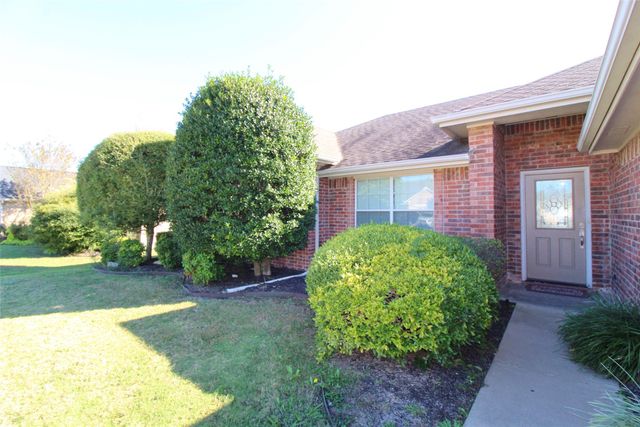 6218 Bentwood Drive, Midlothian, TX 76065