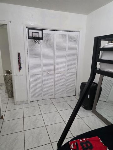 320 W 20th St 5, Hialeah, FL 33010