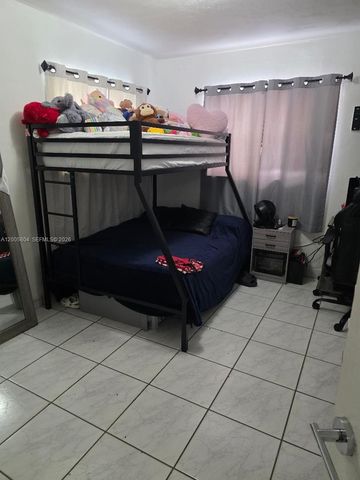 320 W 20th St 5, Hialeah, FL 33010