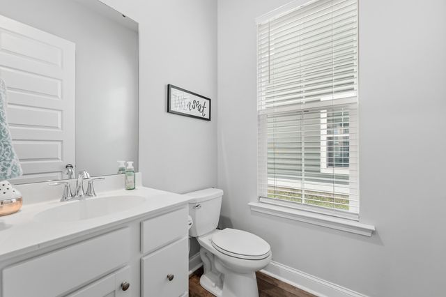 137 Country Gate Lane, Summerville, SC 29485