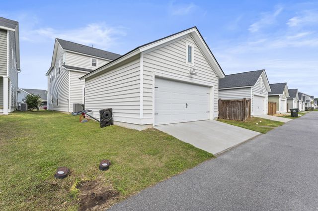 137 Country Gate Lane, Summerville, SC 29485