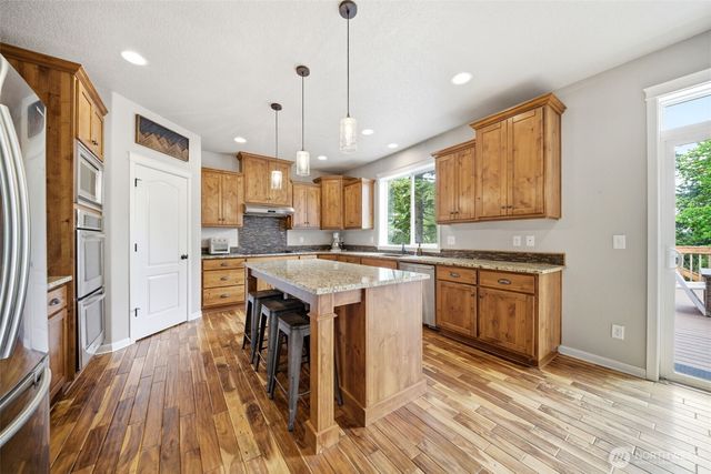 123 Blackjack Drive, Kalama, WA 98625