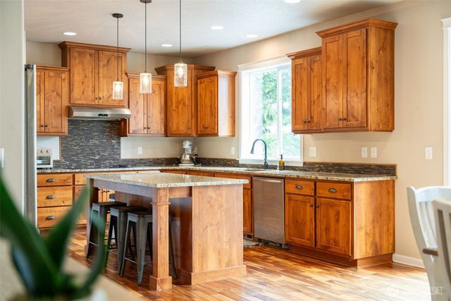 123 Blackjack Drive, Kalama, WA 98625