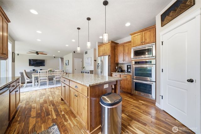 123 Blackjack Drive, Kalama, WA 98625