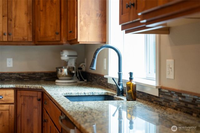 123 Blackjack Drive, Kalama, WA 98625