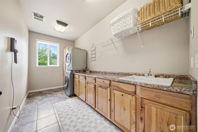 123 Blackjack Drive, Kalama, WA 98625