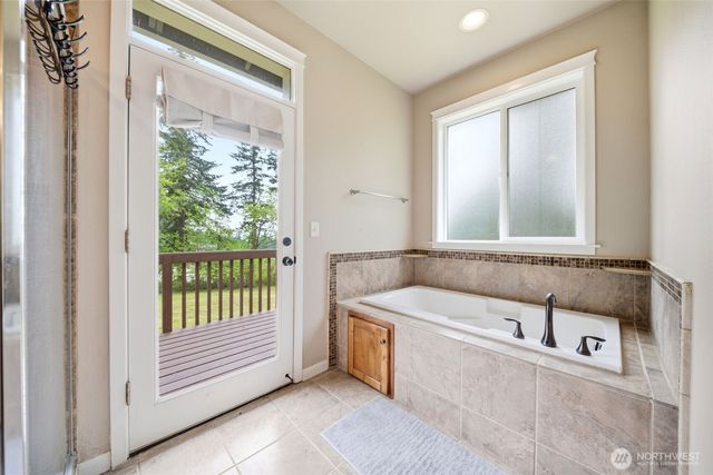 123 Blackjack Drive, Kalama, WA 98625