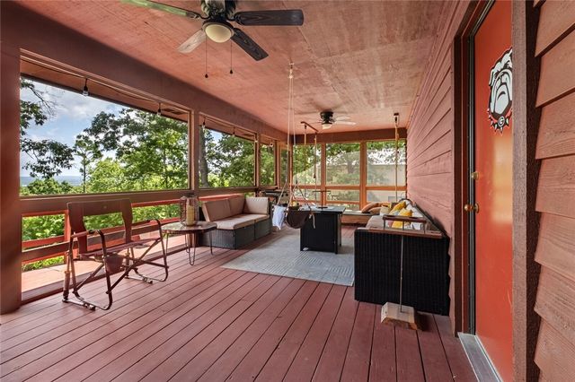 16048 Cypress Lane, Rogers, AR 72756