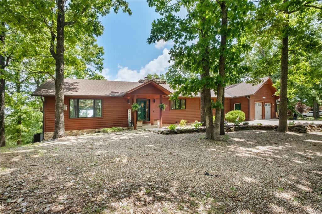 16048 Cypress Lane, Rogers, AR 72756