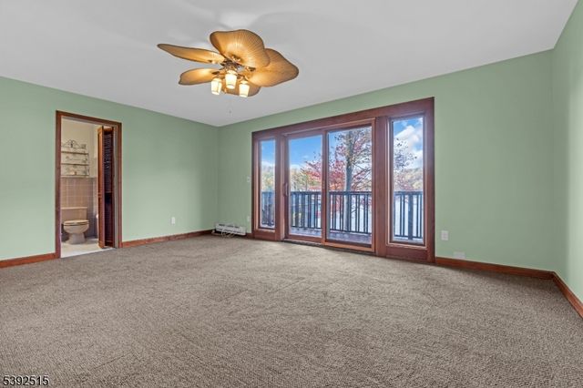 2 Oneida Ave, Hopatcong Boro, NJ 07843