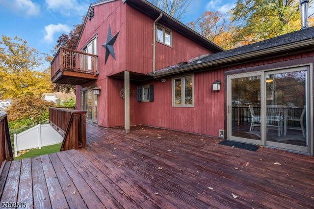 2 Oneida Ave, Hopatcong Boro, NJ 07843