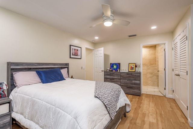 1333 N MCMULLEN BOOTH ROAD 1333, Clearwater, FL 33759