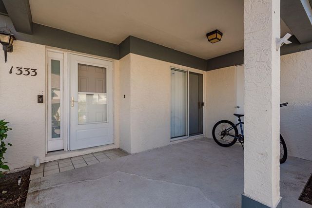 1333 N MCMULLEN BOOTH ROAD 1333, Clearwater, FL 33759