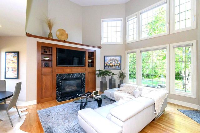 10935 N Oriole LANE, Mequon, WI 53092
