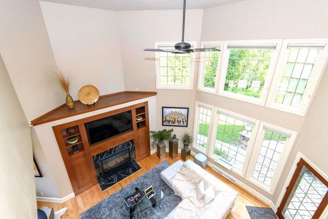 10935 N Oriole LANE, Mequon, WI 53092