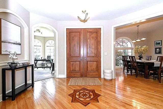 10935 N Oriole LANE, Mequon, WI 53092