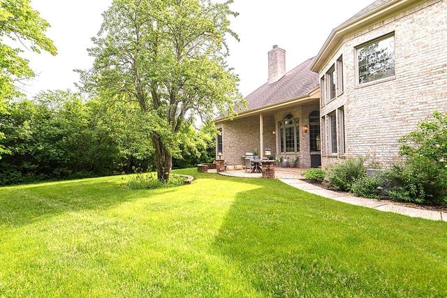 10935 N Oriole LANE, Mequon, WI 53092