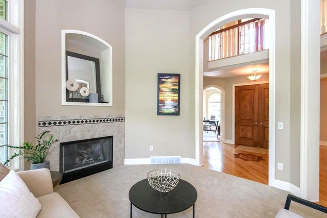 10935 N Oriole LANE, Mequon, WI 53092