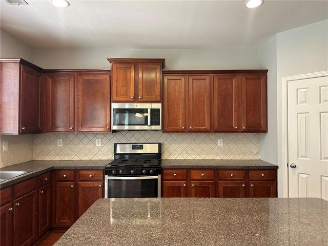 669 Maple Grove Way, Marietta, GA 30066