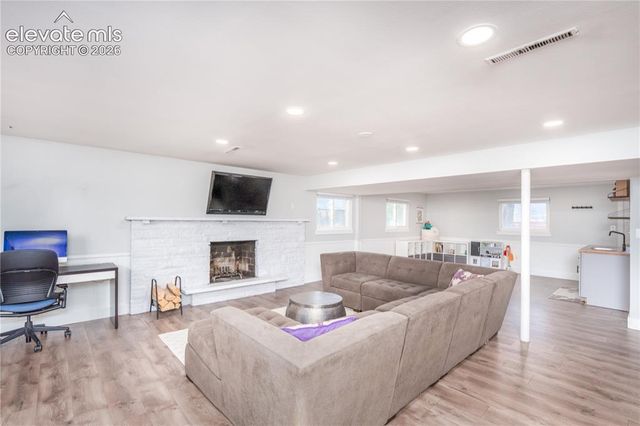 622 Pioneer Lane, Colorado Springs, CO 80904