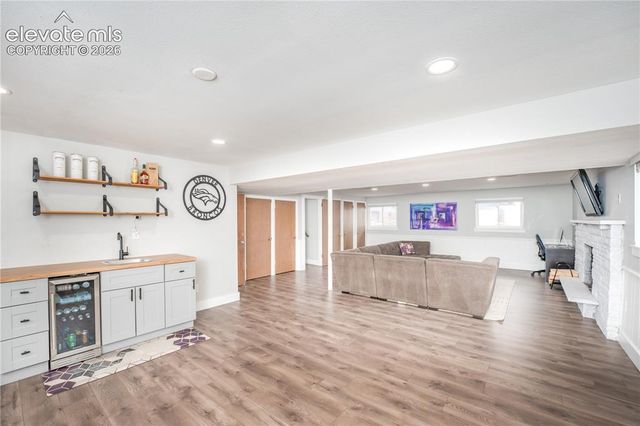 622 Pioneer Lane, Colorado Springs, CO 80904