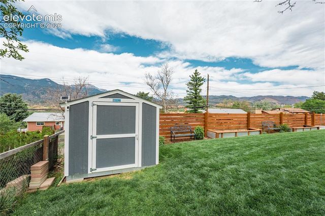 622 Pioneer Lane, Colorado Springs, CO 80904