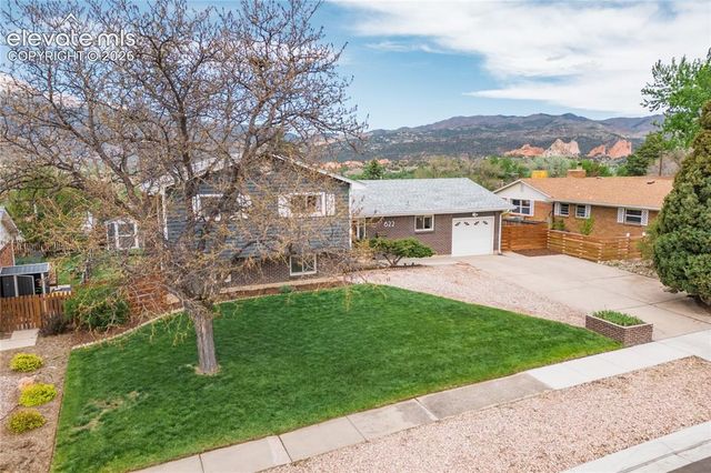 622 Pioneer Lane, Colorado Springs, CO 80904