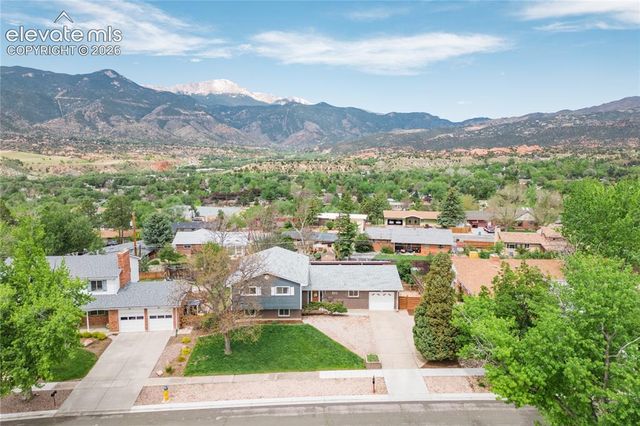 622 Pioneer Lane, Colorado Springs, CO 80904
